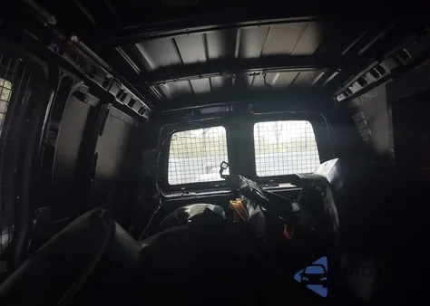 2014 Chevrolet Express 2500 Work Van z USA, uszkodzony, nr VIN 1GCWGFCA1E1208239